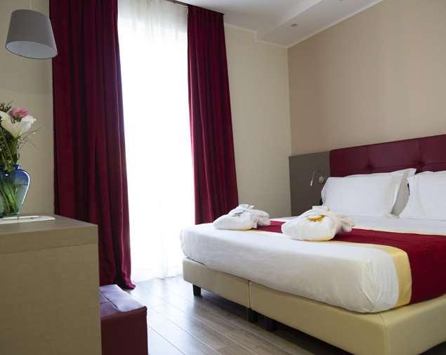 Jr Hotels Bocconi Milano Milão Quarto foto